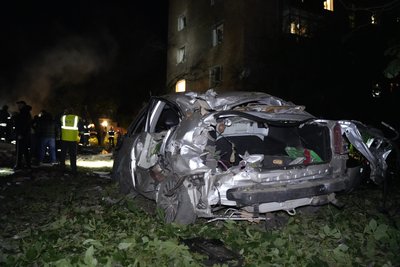 знищена автівка знищена автівка