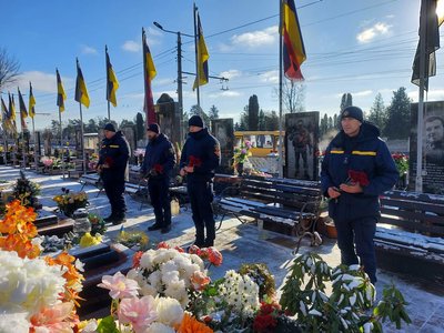 Психологічна стійкість починається з турботи про себе: психолог ДСНС з Житомира Ігор Толкач Психологічна стійкість починається з турботи про себе: психолог ДСНС з Житомира Ігор Толкач