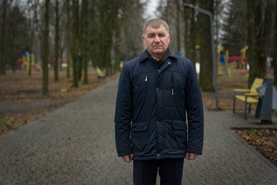"Виїжджають цілими сім'ями". Як живуть люди у Межовій на Дніпропетровщині, що за 19 кілометрів від лінії фронту "Виїжджають цілими сім'ями". Як живуть люди у Межовій на Дніпропетровщині, що за 19 кілометрів від лінії фронту