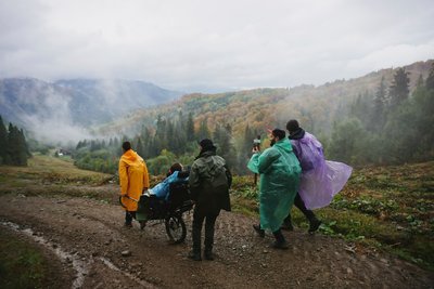 Підйоми в гори для людей з інвалідністю: проєкт "On3Wheels" шукає волонтерів