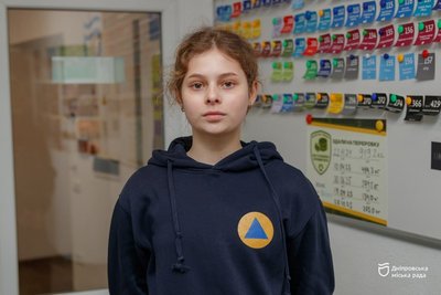 Такмед, керування дронами та спілкування з військовими. У Дніпрі 81 ОАеМБр провела вишкіл для молоді Такмед, керування дронами та спілкування з військовими. У Дніпрі 81 ОАеМБр провела вишкіл для молоді
