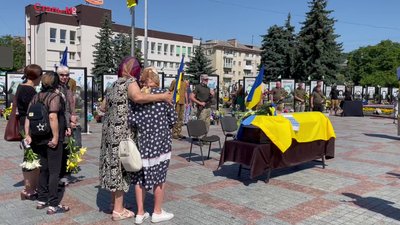 Із солдатом Миколою Потієвим попрощалися у Рівному