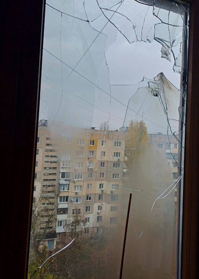 Російські безпілотники атакували південь Одещини: пошкоджено гаражі та скління житлового будиноку Російські безпілотники атакували південь Одещини: пошкоджено гаражі та скління житлового будиноку