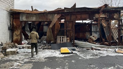 Олександр Попов біля свого фітнес-клубу, знищеного ракетами РФ Олександр Попов біля свого фітнес-клубу, знищеного ракетами РФ