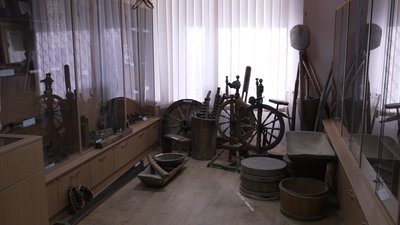 «Речам по 100 років, але бери і працюй»: житель Чернігівщини передав музею знаряддя праці своїх батька, діда та прадіда «Речам по 100 років, але бери і працюй»: житель Чернігівщини передав музею знаряддя праці своїх батька, діда та прадіда