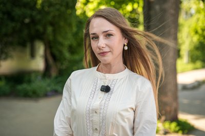 "Я не знаю, де перехід": як по Сумах пересуваються незрячі люди "Я не знаю, де перехід": як по Сумах пересуваються незрячі люди