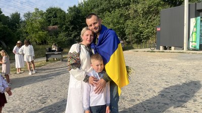 Провів у полоні 27 місяців: військового Назара Столярчука зустріли у Шпанівській громаді на Рівненщині