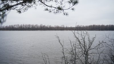 Через Дніпро до Білорусі: як прикордонники не дали перетнути кордон чоловікам Через Дніпро до Білорусі: як прикордонники не дали перетнути кордон чоловікам