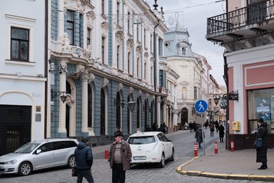 Будинок №1 на вулиці Ольги Кобилянської у Чернівцях Будинок №1 на вулиці Ольги Кобилянської у Чернівцях