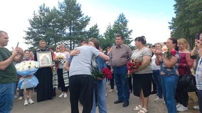 Зустріч з полону: додому повернувся Руслан Сало з Рівненщини Зустріч з полону: додому повернувся Руслан Сало з Рівненщини