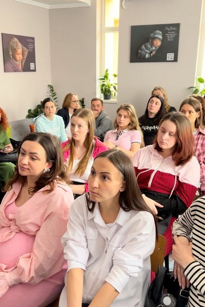 Як працює академія батьківства у Чернівцях: чого навчають та як долучитись Як працює академія батьківства у Чернівцях: чого навчають та як долучитись