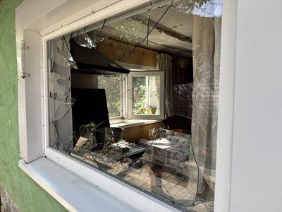 "Бабі «подарунок» на 75 років": жителі Диканської ТГ розповіли про наслідки обстрілу РФ "Бабі «подарунок» на 75 років": жителі Диканської ТГ розповіли про наслідки обстрілу РФ