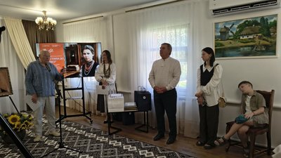 Театралізовані екскурсії, премії та квартирник: як проходять «Лесині джерела» у Звягелі Театралізовані екскурсії, премії та квартирник: як проходять «Лесині джерела» у Звягелі