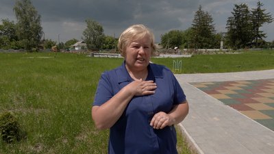 "Хай буде пам'ять сину": на Вінниччині мати загиблого оборонця облаштувала на його честь парк "Хай буде пам'ять сину": на Вінниччині мати загиблого оборонця облаштувала на його честь парк