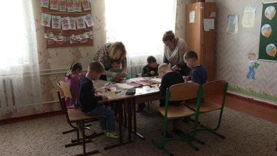 Як живуть діти, евакуйовані із Запоріжжя на Рівненщину Як живуть діти, евакуйовані із Запоріжжя на Рівненщину