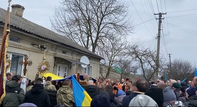 На Тернопільщині попрощалися із трьома бійцями На Тернопільщині попрощалися із трьома бійцями