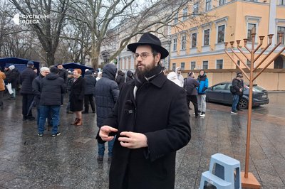 В Одесі урочисто запалили Ханукію на Приморському бульварі