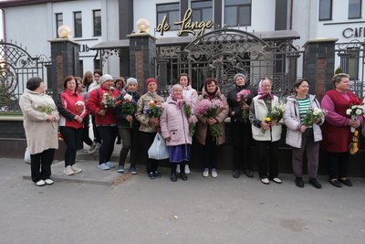 У селі на Вінниччині зустріли звільненого з полону Сергія Кравчука У селі на Вінниччині зустріли звільненого з полону Сергія Кравчука