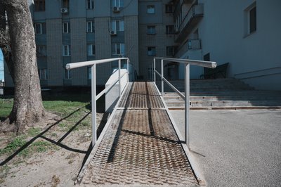 Пандус у гуртожитку Пандус у гуртожитку