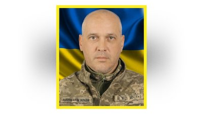 На Чернігівщині попрощалися з захисниками Максимом Никитенком та Сергієм Козієм На Чернігівщині попрощалися з захисниками Максимом Никитенком та Сергієм Козієм