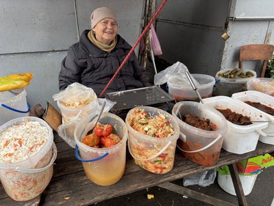 Свіжа – по 25 гривень, квашена — до 100: які ціни на капуску на ринку Буковини Свіжа – по 25 гривень, квашена — до 100: які ціни на капуску на ринку Буковини