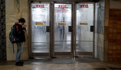 Харків після зупинки електротранспорту від обстрілу 31 жовтня: фоторепортаж Харків після зупинки електротранспорту від обстрілу 31 жовтня: фоторепортаж
