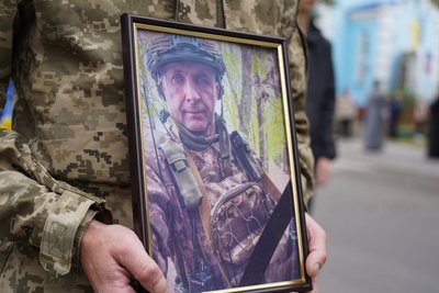 В Охтирці на Сумщині попрощалися з військовим Дмитром Воронежським