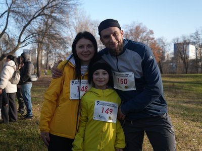 "Ти просто не можеш зупинитися". У Сумах відбувся забіг Святого Миколая "Ти просто не можеш зупинитися". У Сумах відбувся забіг Святого Миколая