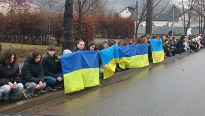 На Закарпатті попрощалися із захисником Олександром Компанійцем На Закарпатті попрощалися із захисником Олександром Компанійцем