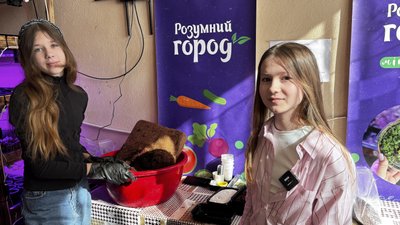 У Мукачеві семикласники вирощують мікрозелень на продаж