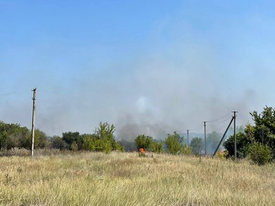 Горить трава в Щурівці Балаклійської громади Горить трава в Щурівці Балаклійської громади