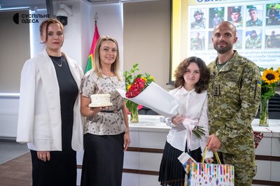 «За кожним обличчям — чоловік, брат, син»: в Одесі відкрили виставку про загиблих прикордонників