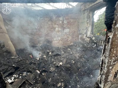 Російські дрони атакували Одещину: є загибла, пошкоджені житлові будинки та склад Російські дрони атакували Одещину: є загибла, пошкоджені житлові будинки та склад