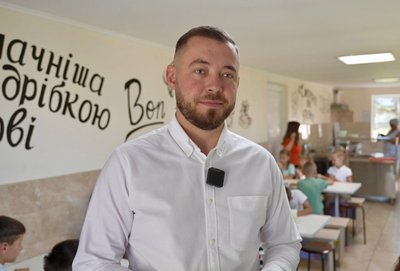Роман Коляса, Буцнівський ліцей, столова, Тернопільщина Роман Коляса, Буцнівський ліцей, столова, Тернопільщина