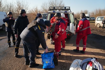 "Янголи приїхали і нас забрали". Як виїжджають з Краснопільської громади на Сумщині "Янголи приїхали і нас забрали". Як виїжджають з Краснопільської громади на Сумщині