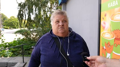 «Мої подружки понагрібали, а я їм кажу — "Нащо воно вам треба"». Чи є дефіцит товарів у магазинах Дніпра «Мої подружки понагрібали, а я їм кажу — "Нащо воно вам треба"». Чи є дефіцит товарів у магазинах Дніпра