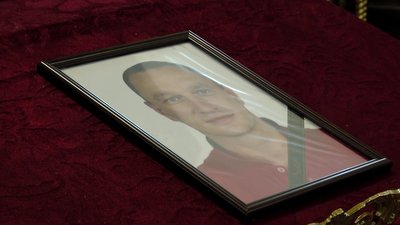 Нагородили після загибелі: в Житомирі рідним полеглих воїнів вручили державні ордени Нагородили після загибелі: в Житомирі рідним полеглих воїнів вручили державні ордени