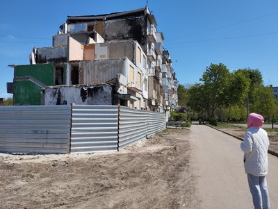 "Хвиля пройшла через весь будинок": як відновлюватимуть зруйновану ракетою п’ятиповерхівку у Полтаві "Хвиля пройшла через весь будинок": як відновлюватимуть зруйновану ракетою п’ятиповерхівку у Полтаві