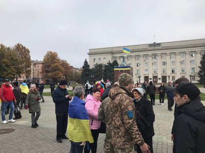 Роковини звільнення Херсона: його жителі згадують, що відбувалось у цей день Роковини звільнення Херсона: його жителі згадують, що відбувалось у цей день