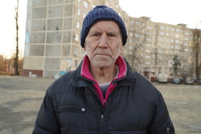 "Я два дні сподівався, що вона жива". Спогади мешканців будинку на "Перемозі", в який два роки тому влучила ракета РФ "Я два дні сподівався, що вона жива". Спогади мешканців будинку на "Перемозі", в який два роки тому влучила ракета РФ