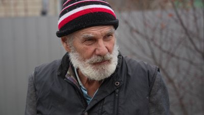 "Я хочу на Батьківщині померти": життя в Покровському за вісім кілометрів від фронту "Я хочу на Батьківщині померти": життя в Покровському за вісім кілометрів від фронту