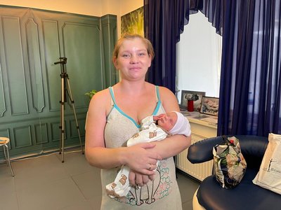 "Їдять, сплять та вередують". Першу трійню, народжену цьогоріч на Дніпропетровщині, виписали з лікарні "Їдять, сплять та вередують". Першу трійню, народжену цьогоріч на Дніпропетровщині, виписали з лікарні