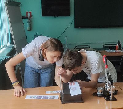 У ліцеї №17 Житомира удосконалили ТехЛаб: діти навчатимуться рекламі, дизайну та інженерії У ліцеї №17 Житомира удосконалили ТехЛаб: діти навчатимуться рекламі, дизайну та інженерії