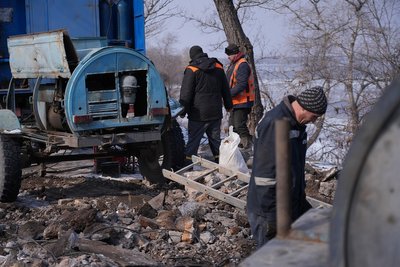 У Дніпрі через пошкодження водоводу жителі кількох районів залишилися без води: тривають ремонтні роботи У Дніпрі через пошкодження водоводу жителі кількох районів залишилися без води: тривають ремонтні роботи