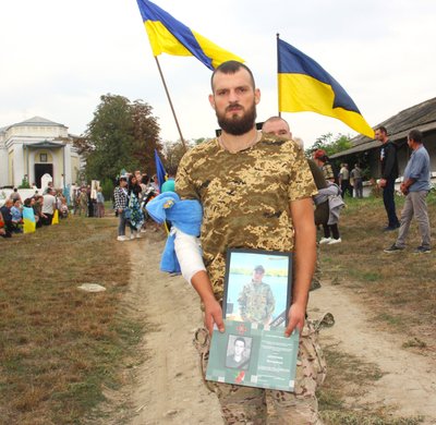 На Одещині прощались з військовим, який загинув поблизу Курдюмівки на Бахмутському напрямку
