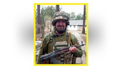 На Чернігівщині попрощалися із військовими Олександром Грищенком та Сергієм Дубиною