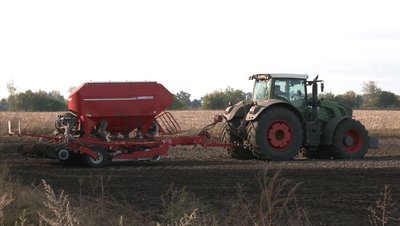 На Черкашині через погоду затрималась посівна На Черкашині через погоду затрималась посівна