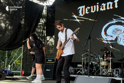 Вірші, музика та фудкорти: як минув другий день фестивалю Виделкafest в Одесі Вірші, музика та фудкорти: як минув другий день фестивалю Виделкafest в Одесі