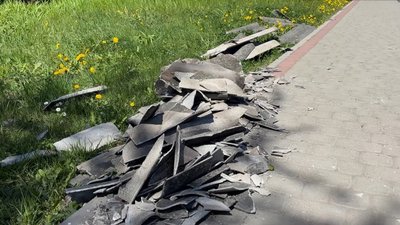 "Буря була, ураган був": на Львівщині вітер пошкодив дахи та залишив без світла 180 населених пунктів "Буря була, ураган був": на Львівщині вітер пошкодив дахи та залишив без світла 180 населених пунктів