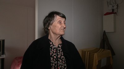 По пів дня без електрики, в спеці та з протікаючими трубами: як живуть люди у модульному містечку на Дрозда у Чернігові По пів дня без електрики, в спеці та з протікаючими трубами: як живуть люди у модульному містечку на Дрозда у Чернігові